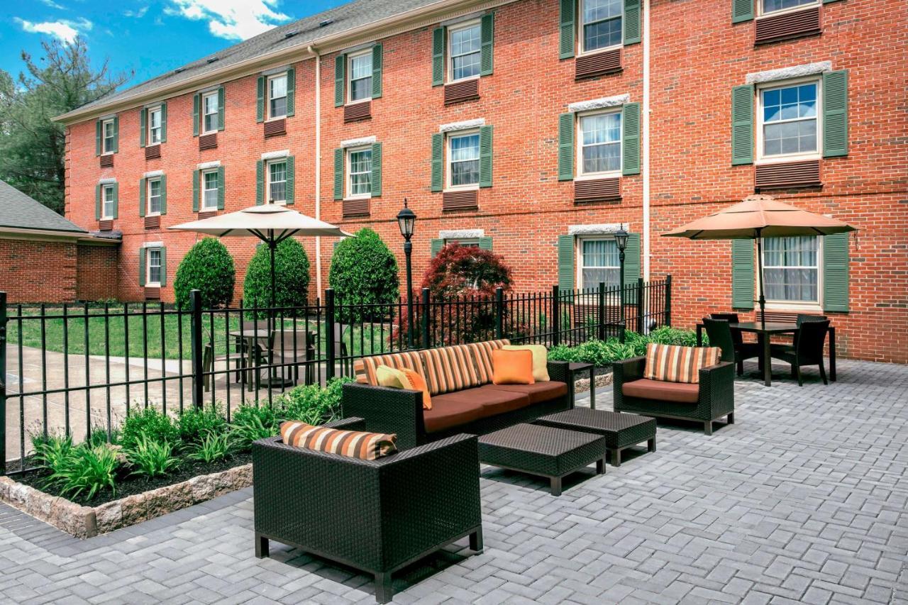 Sonesta Select Tinton Falls Eatontown Hotel Exterior photo