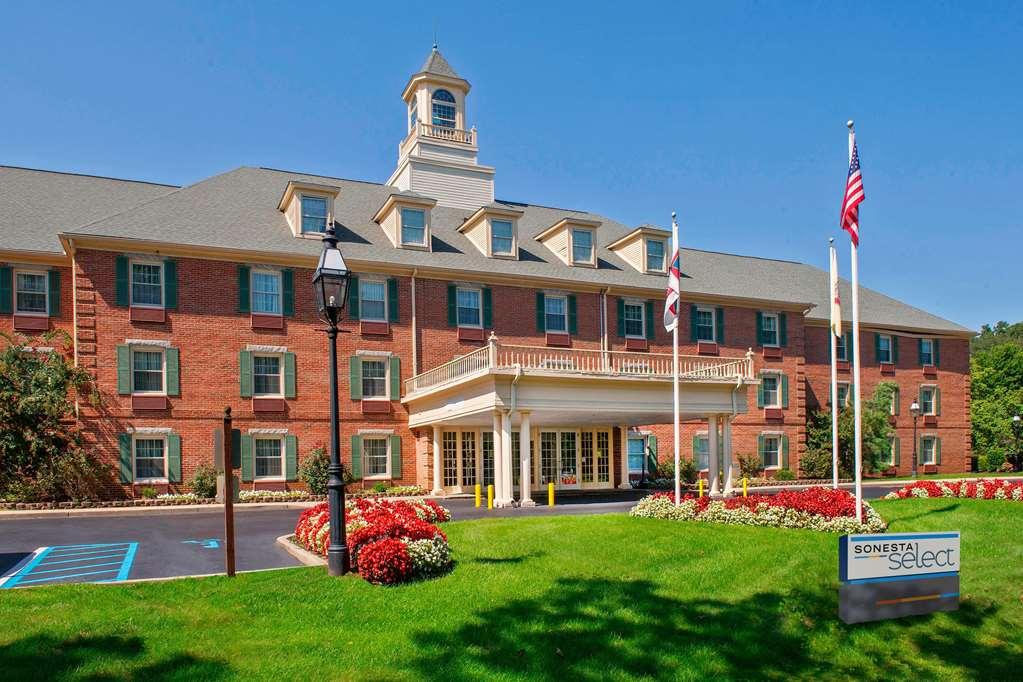 Sonesta Select Tinton Falls Eatontown Hotel Exterior photo