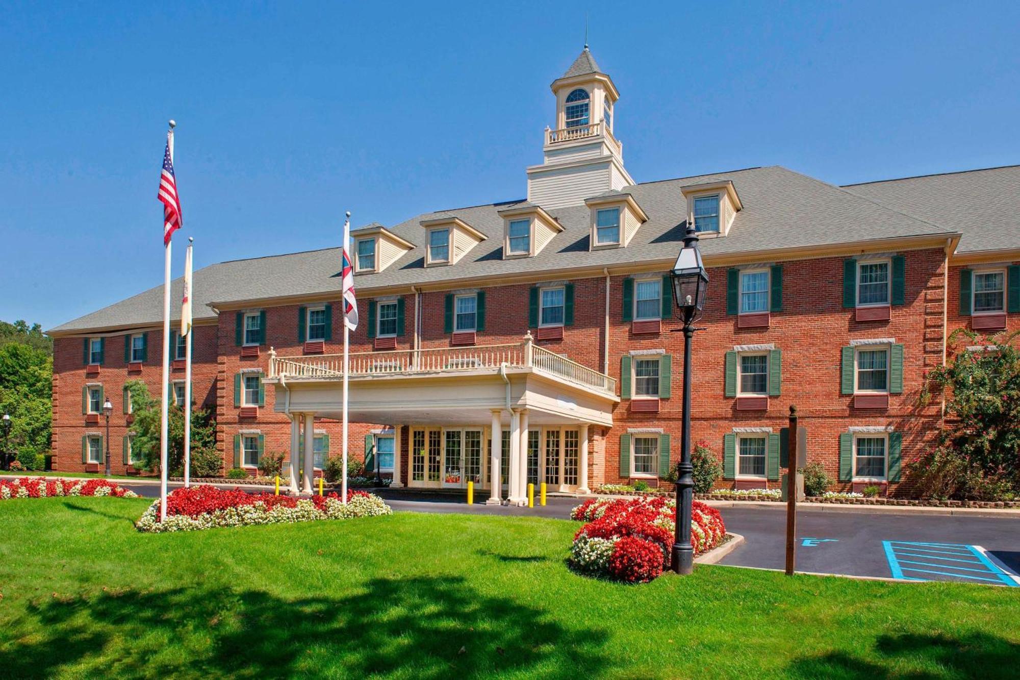 Sonesta Select Tinton Falls Eatontown Hotel Exterior photo